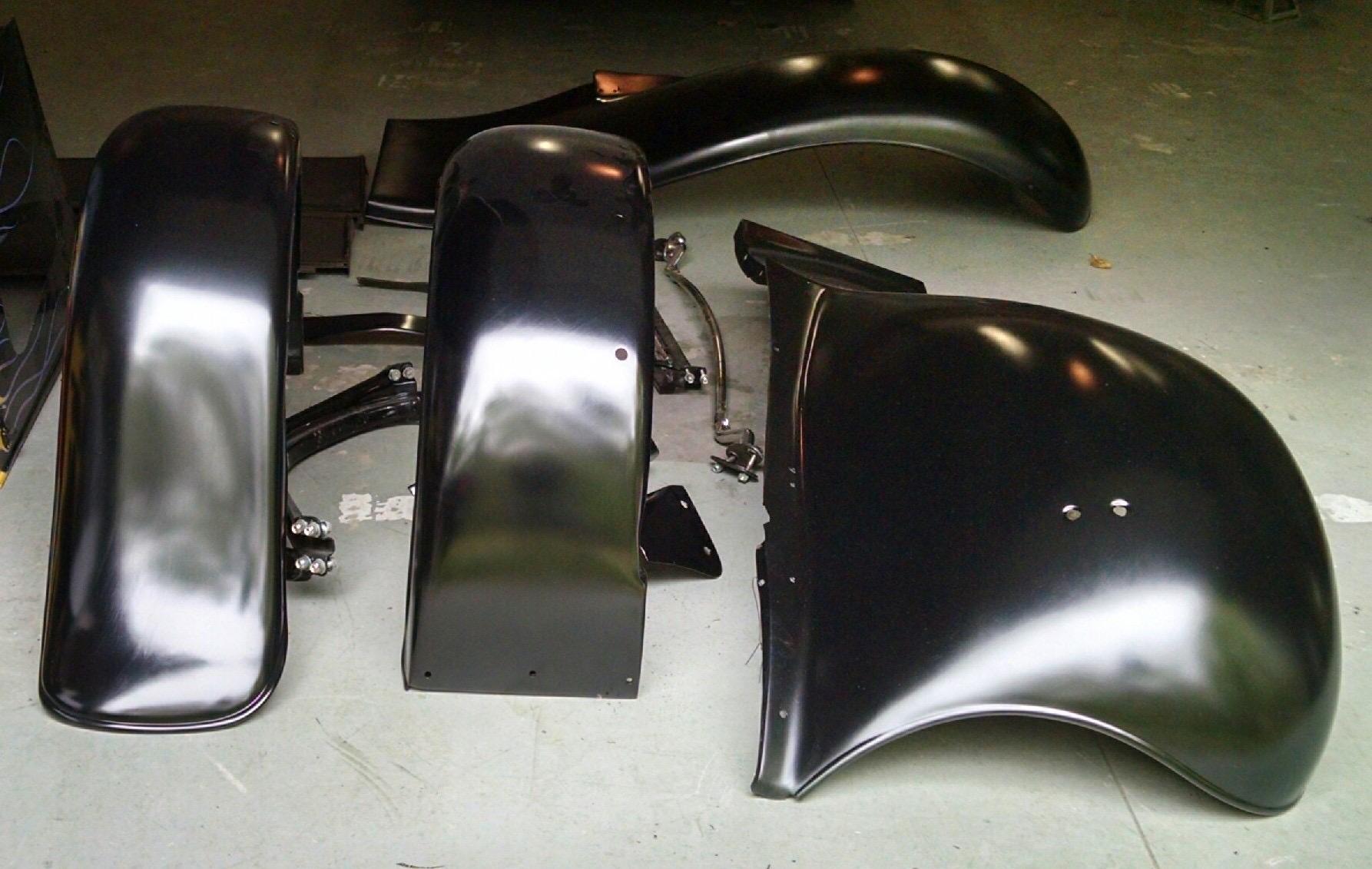 Opposing Cylinders
