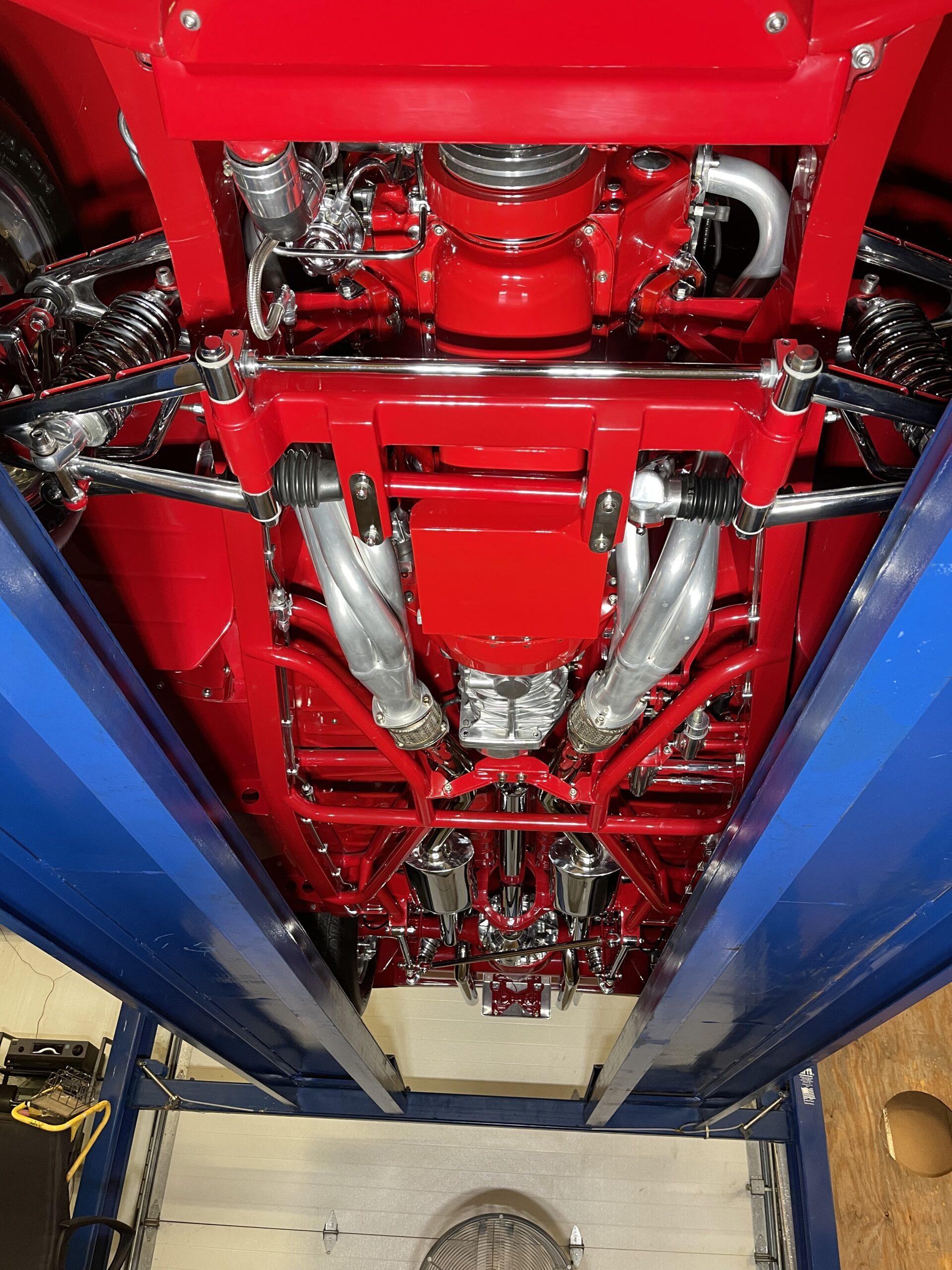 Opposing Cylinders