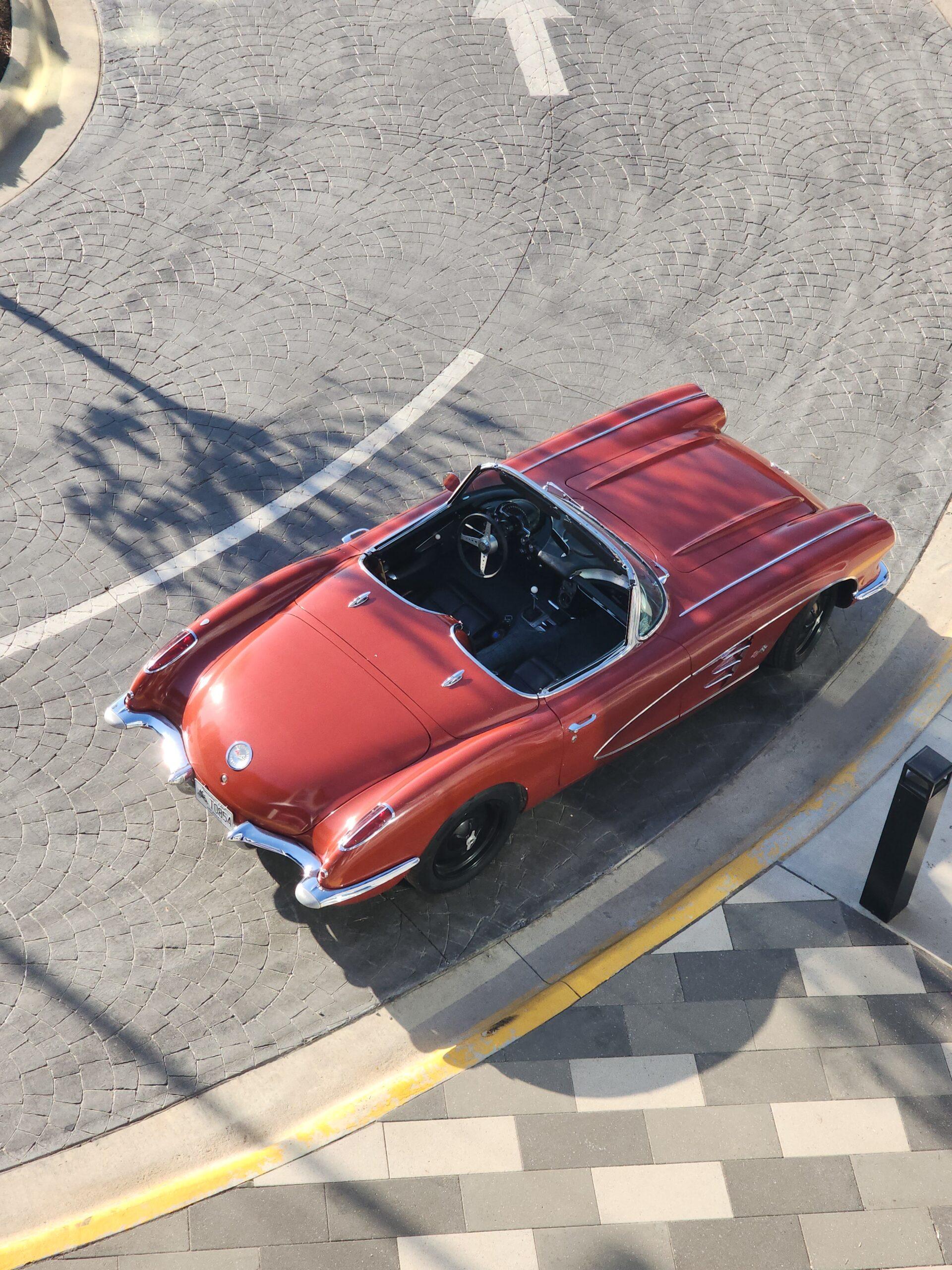 Opposing Cylinders