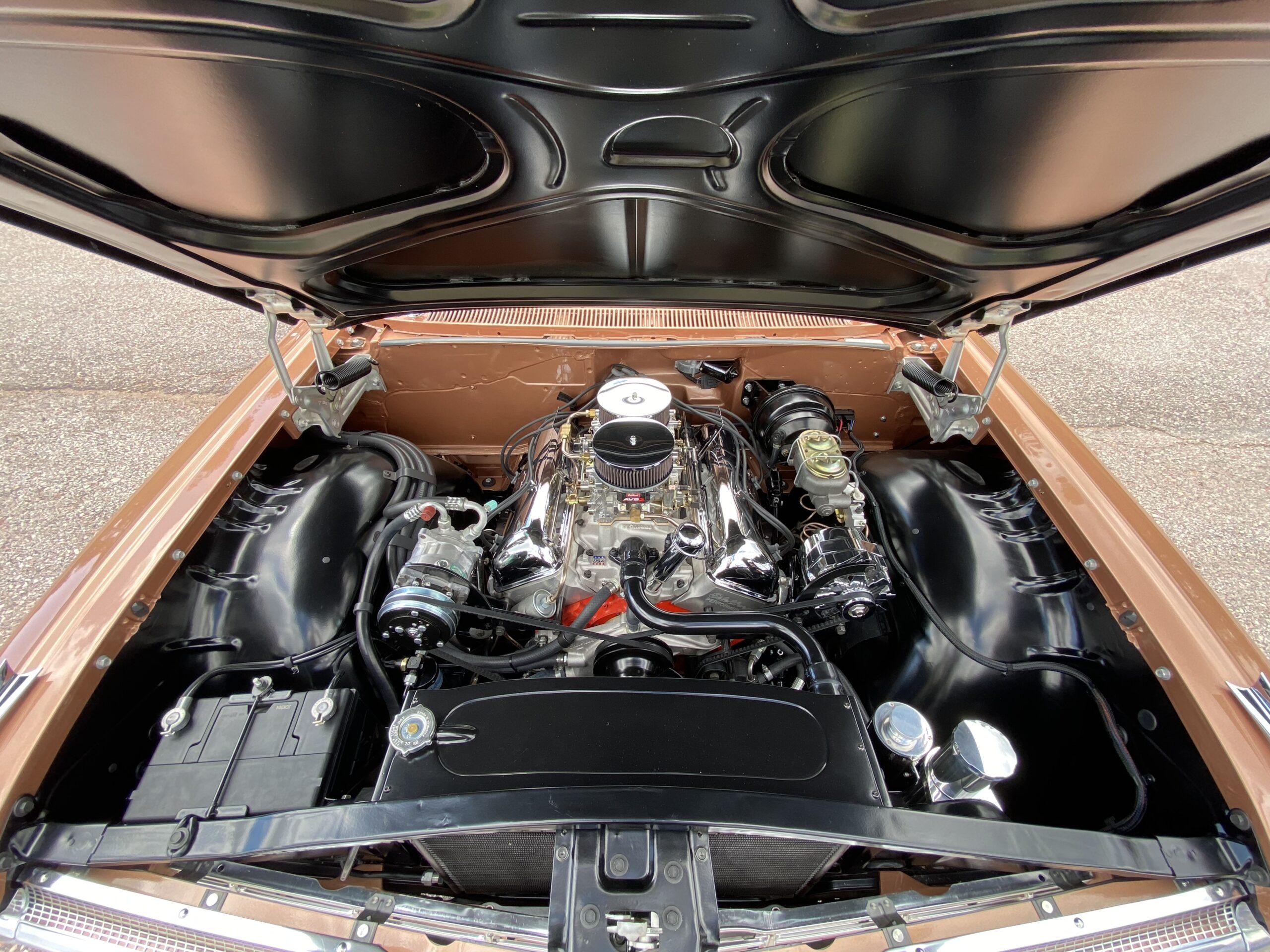 Opposing Cylinders