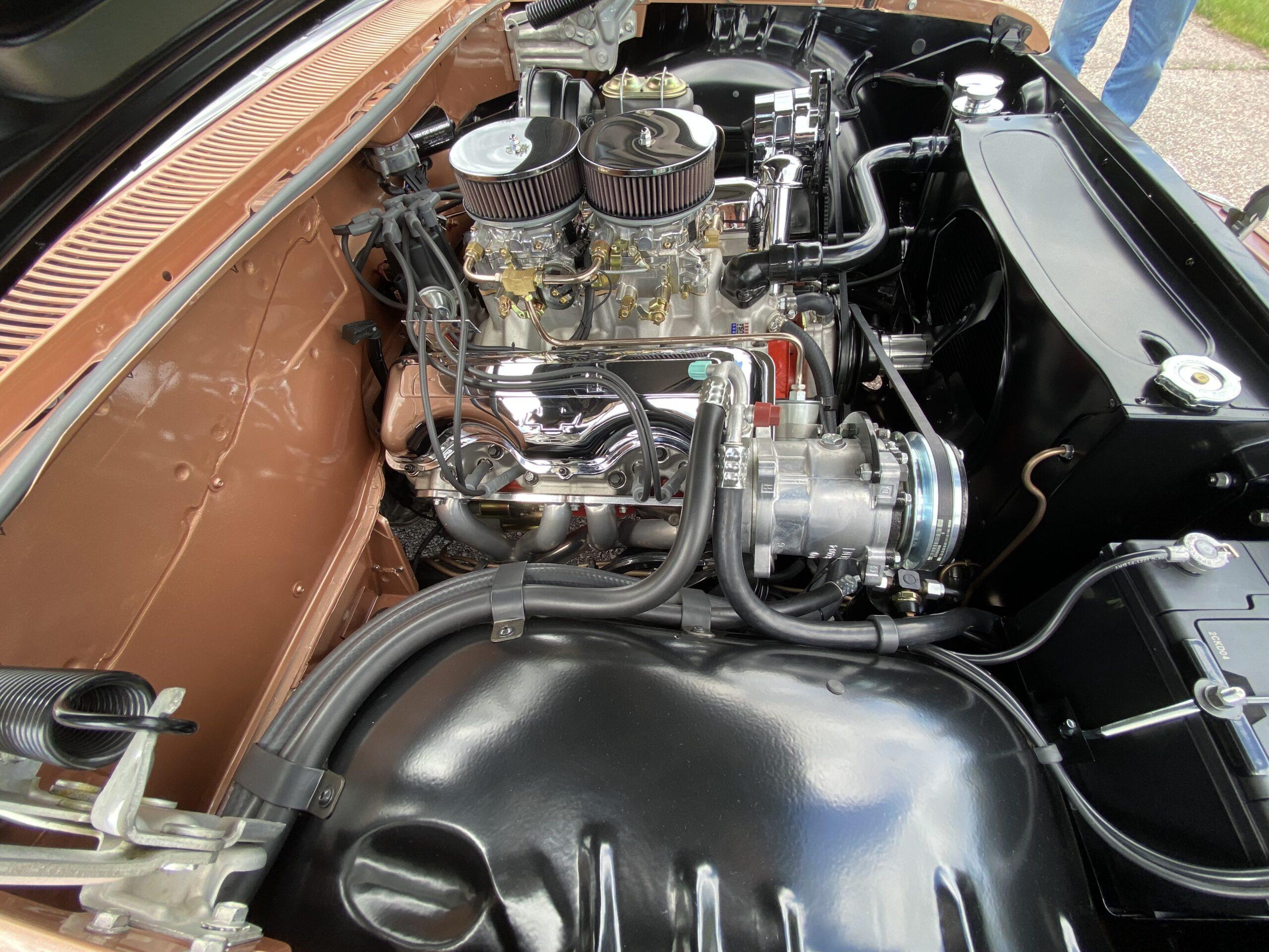 Opposing Cylinders