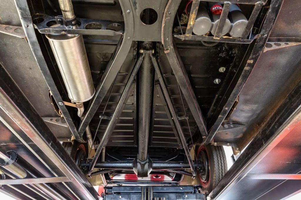 Opposing Cylinders