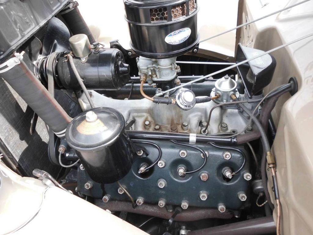Opposing Cylinders
