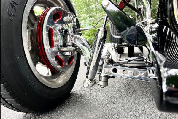 Opposing Cylinders