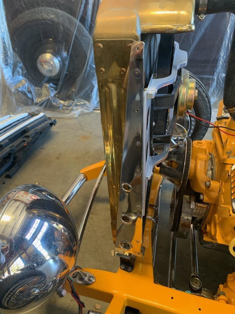 Opposing Cylinders