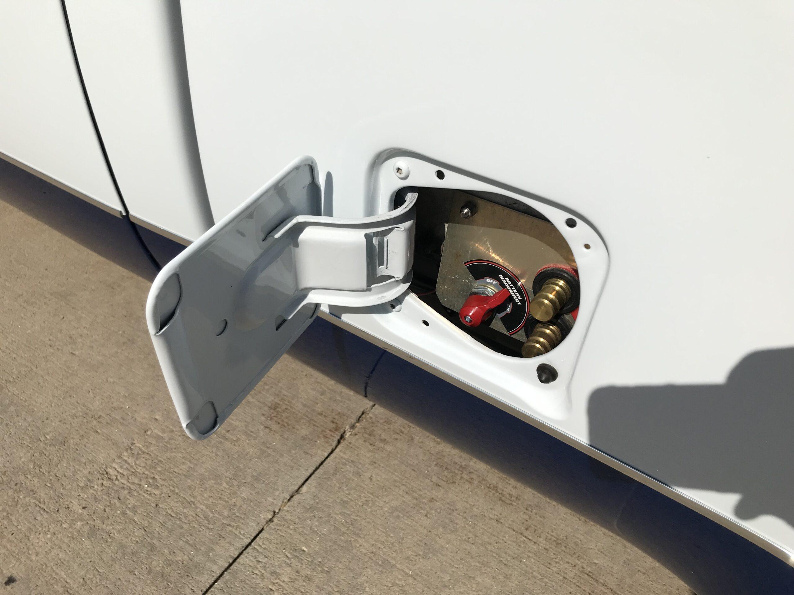 Opposing Cylinders