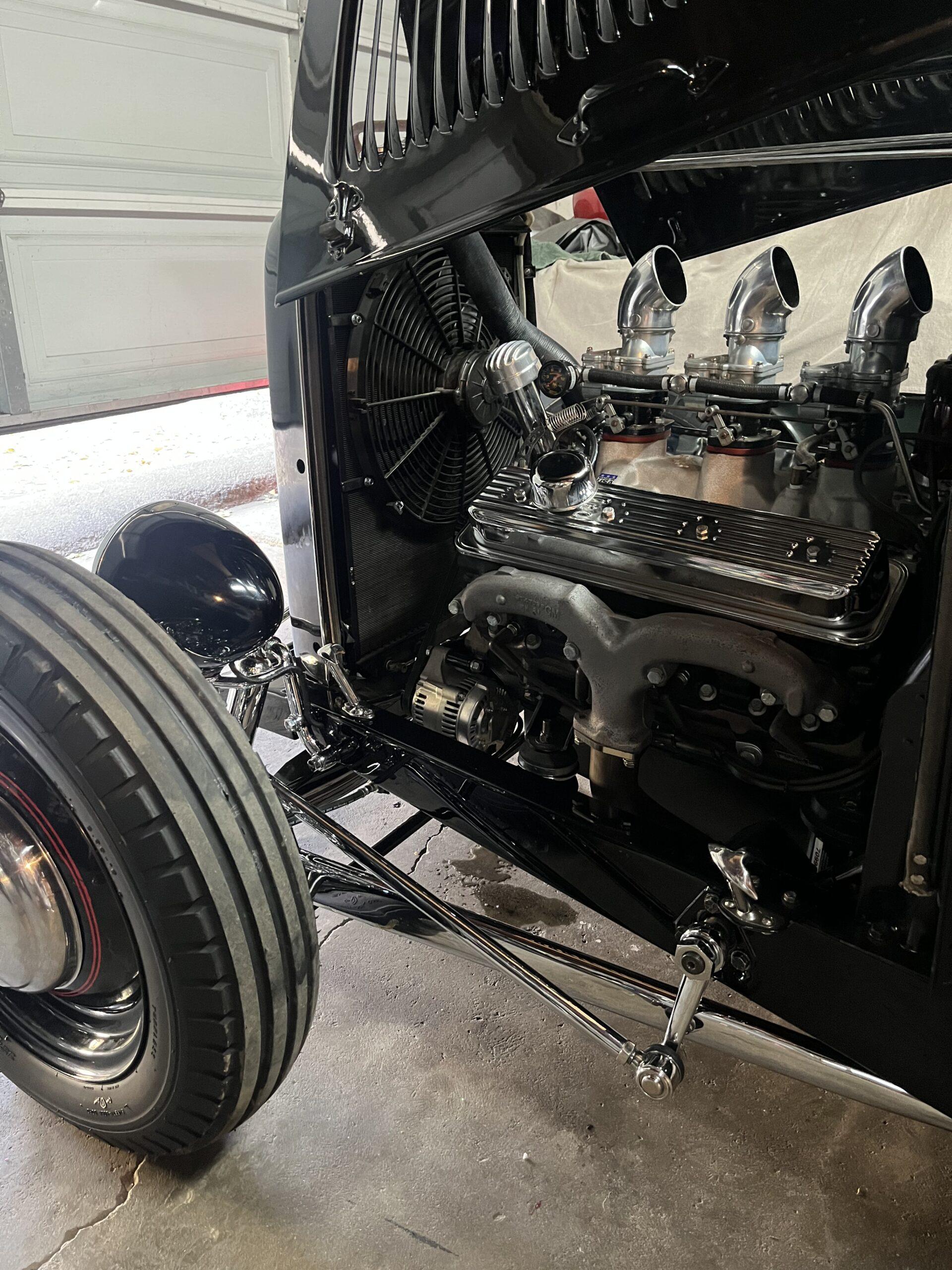 Opposing Cylinders