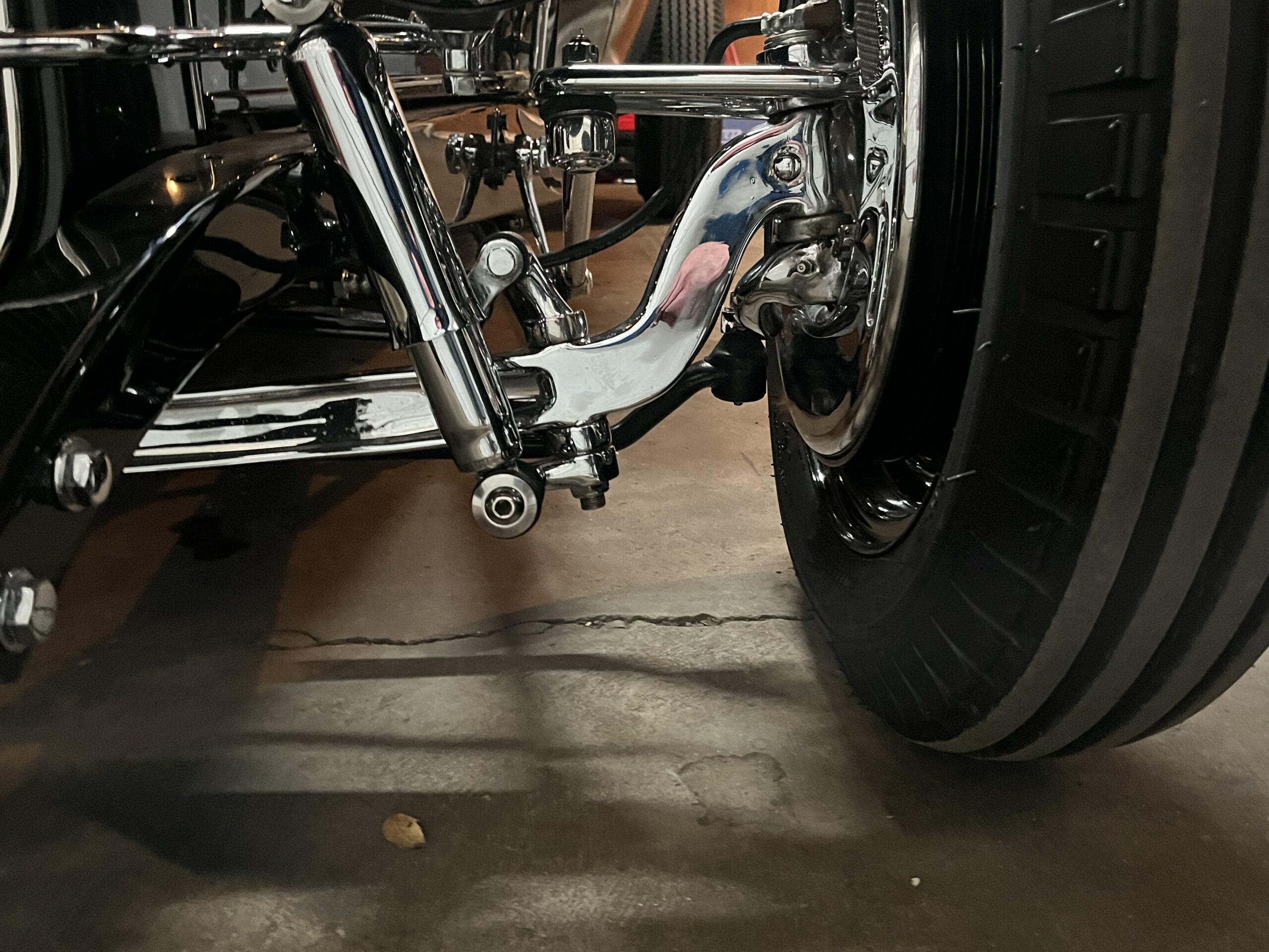 Opposing Cylinders