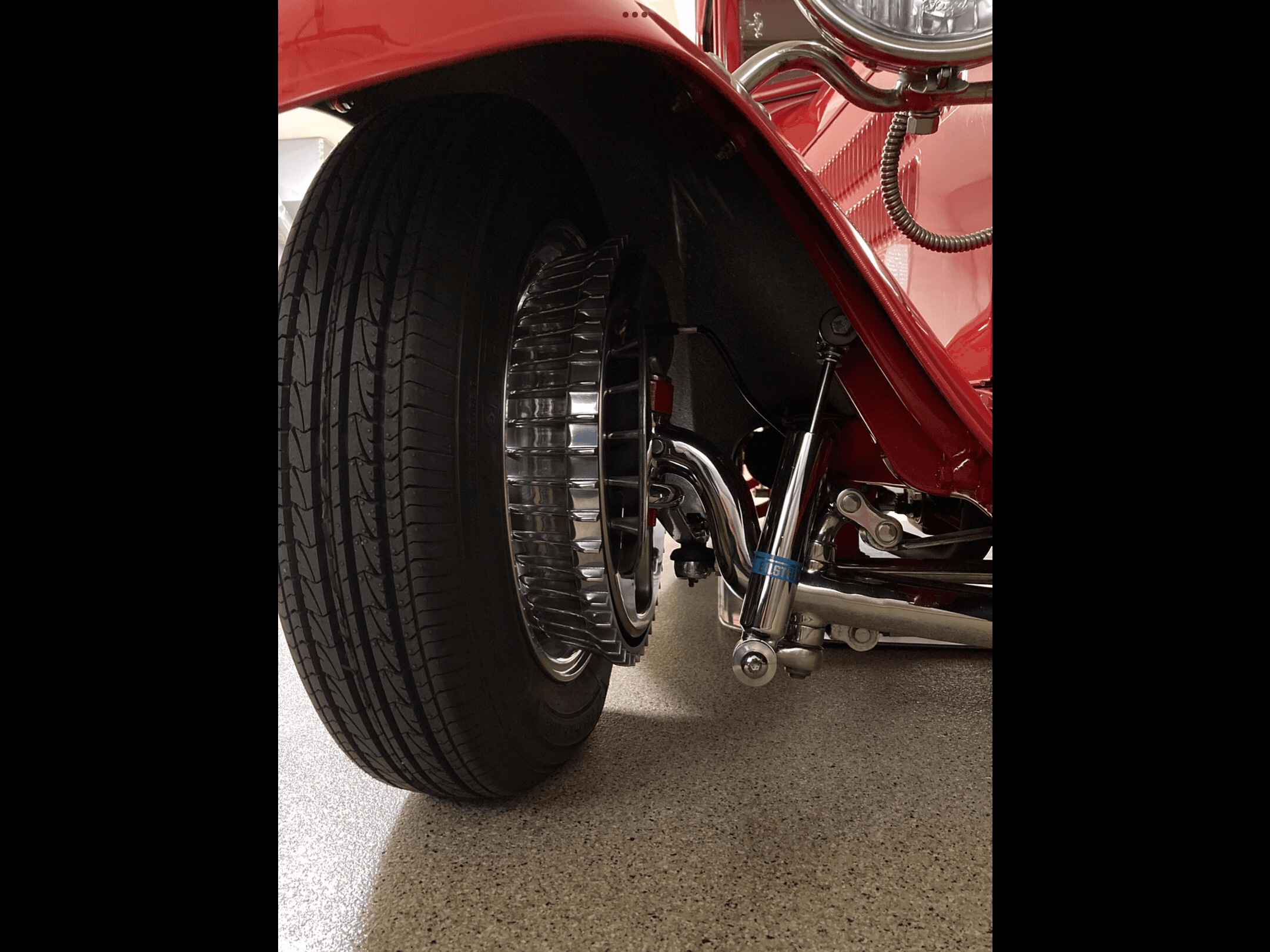 Opposing Cylinders