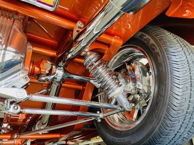 Opposing Cylinders