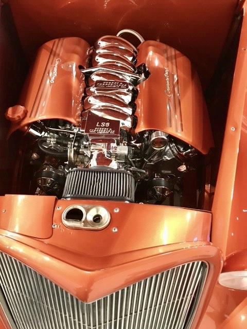 Opposing Cylinders