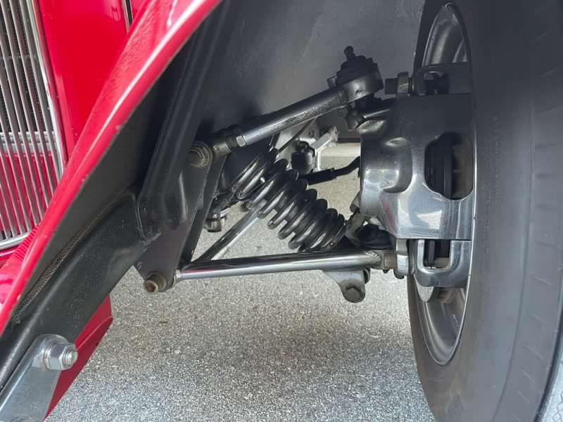 Opposing Cylinders