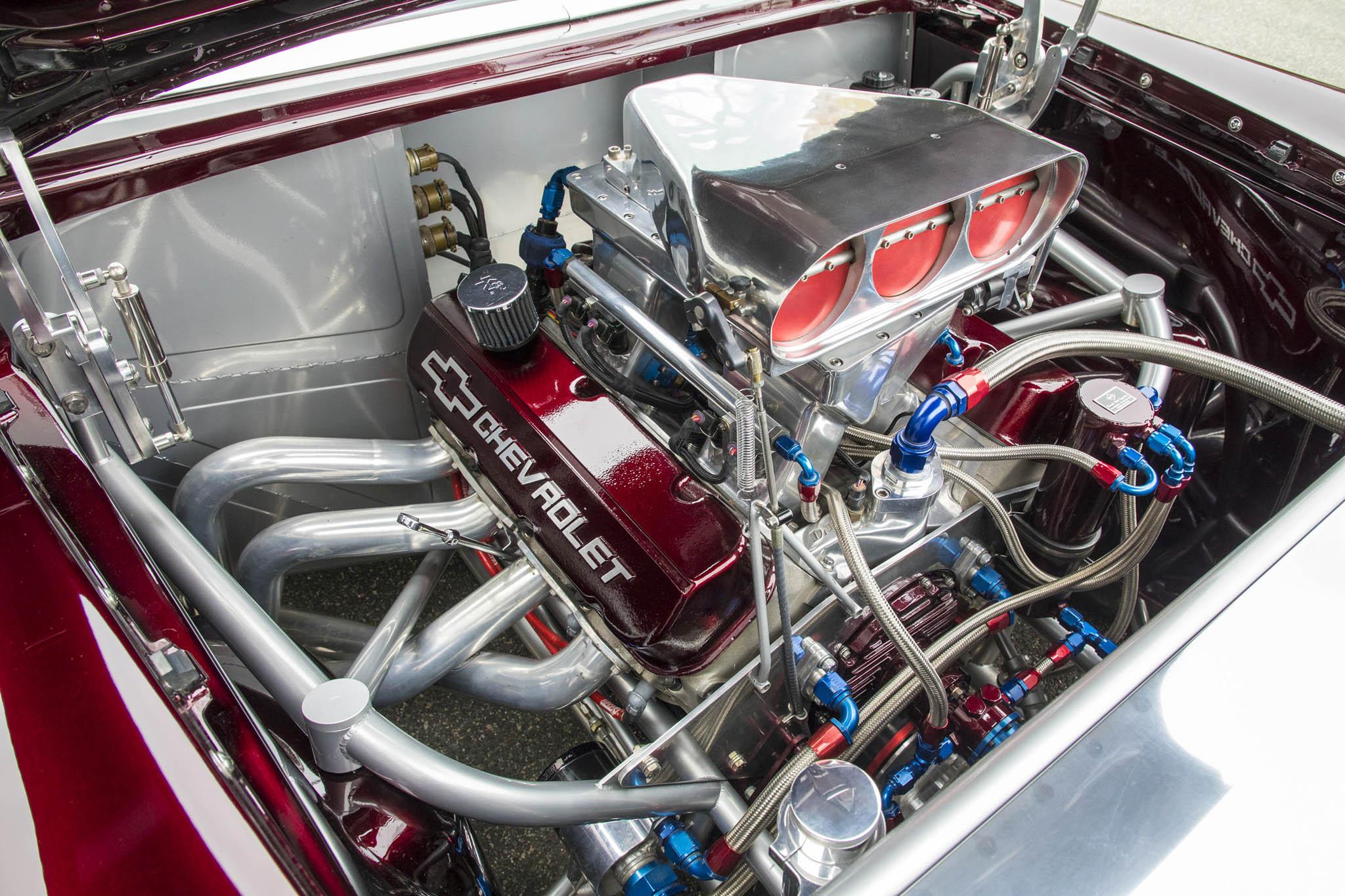 Opposing Cylinders