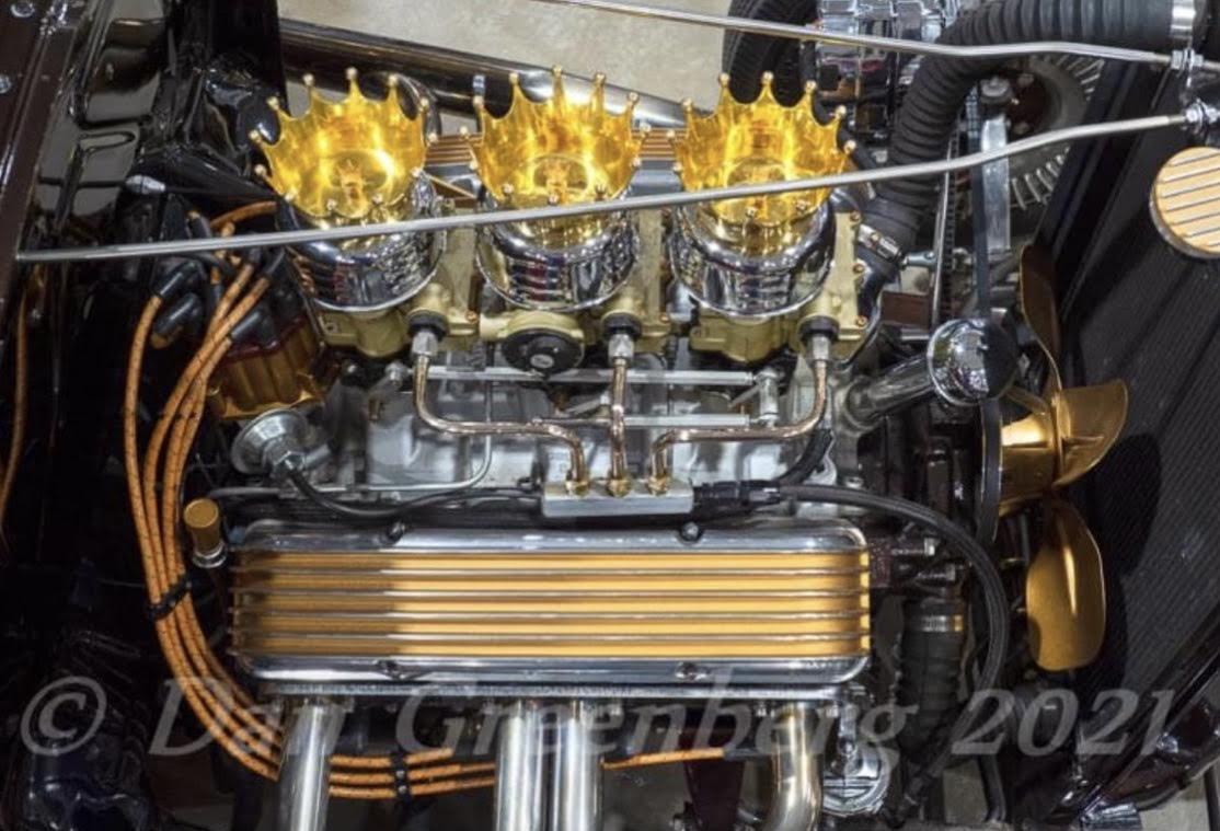 Opposing Cylinders