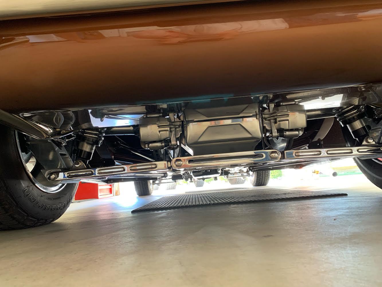 Opposing Cylinders