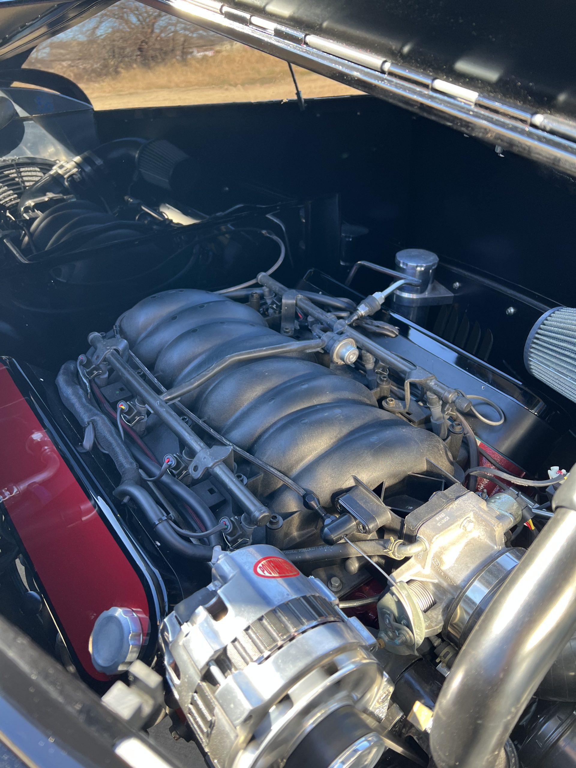 Opposing Cylinders