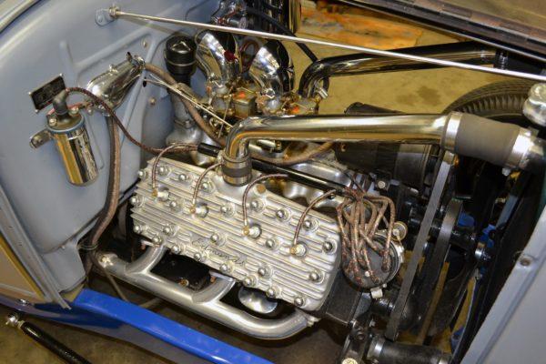 Opposing Cylinders