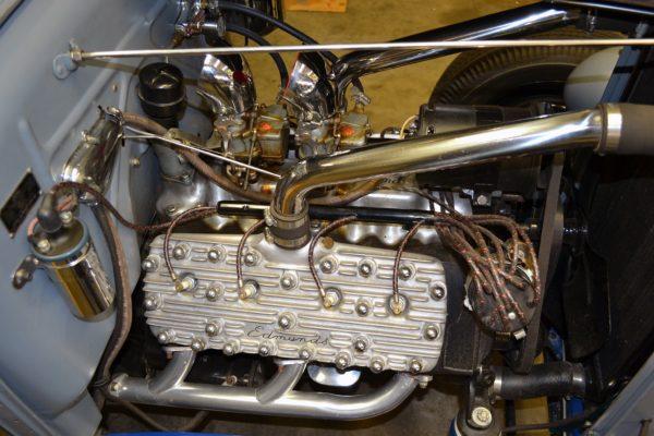 Opposing Cylinders