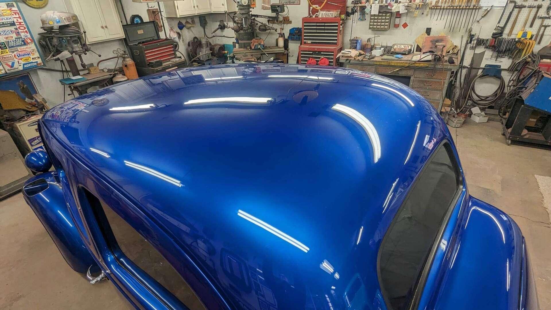 Opposing Cylinders
