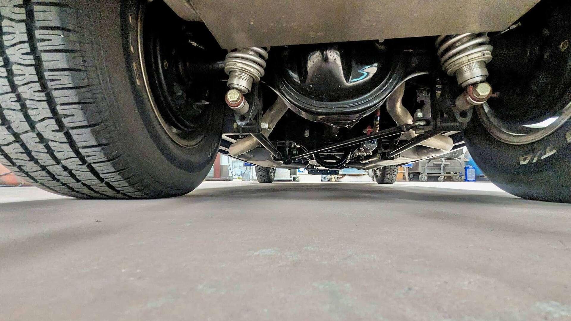 Opposing Cylinders