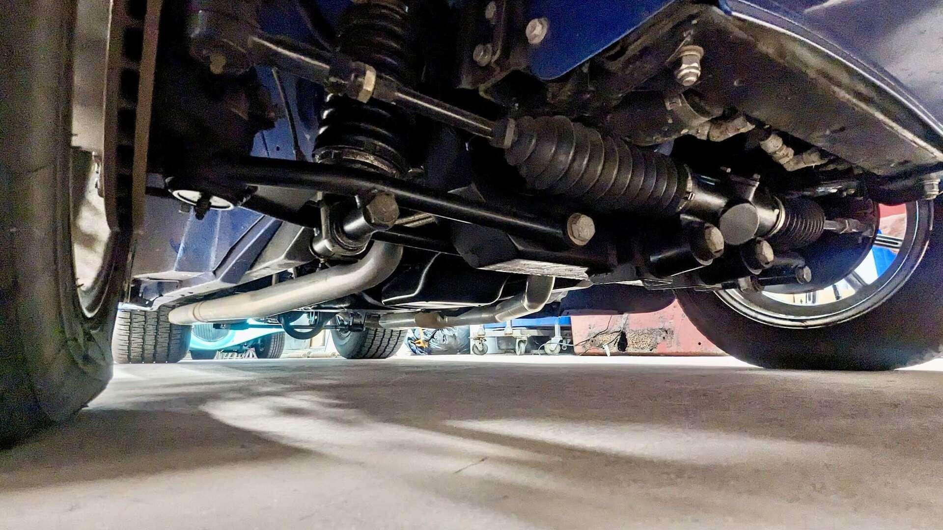 Opposing Cylinders