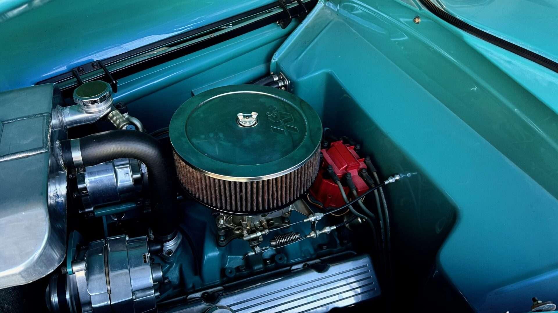 Opposing Cylinders