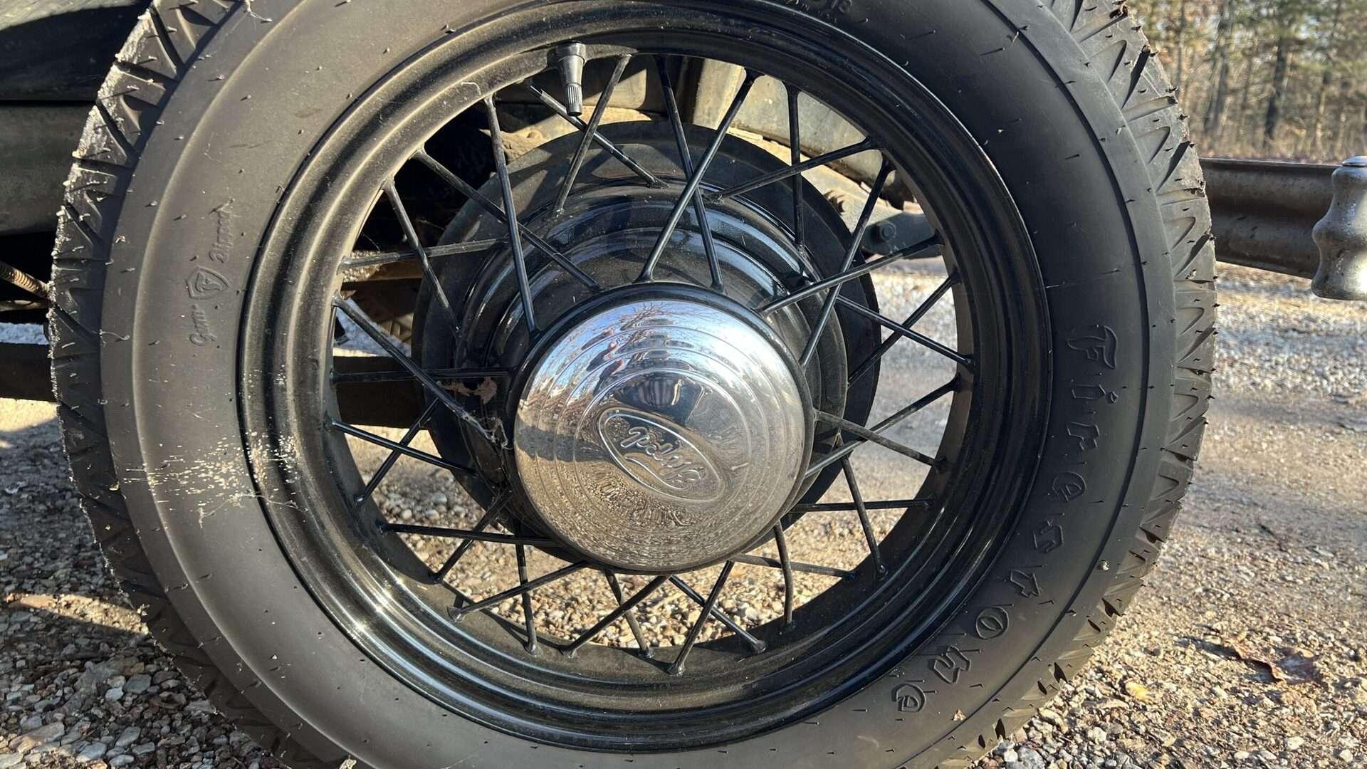 Opposing Cylinders
