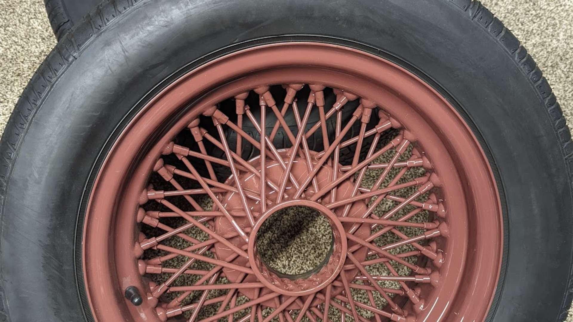 Opposing Cylinders