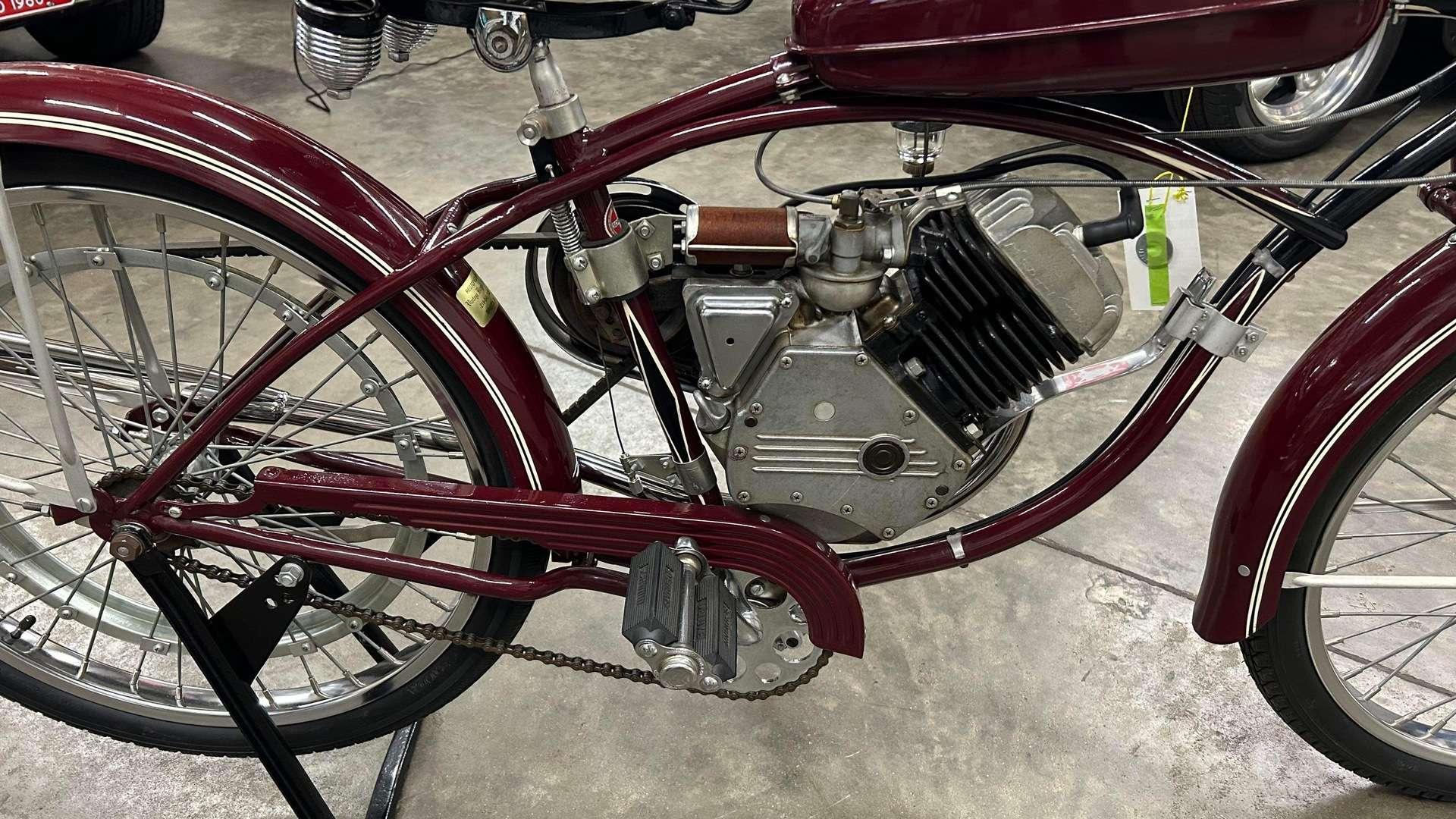 Opposing Cylinders
