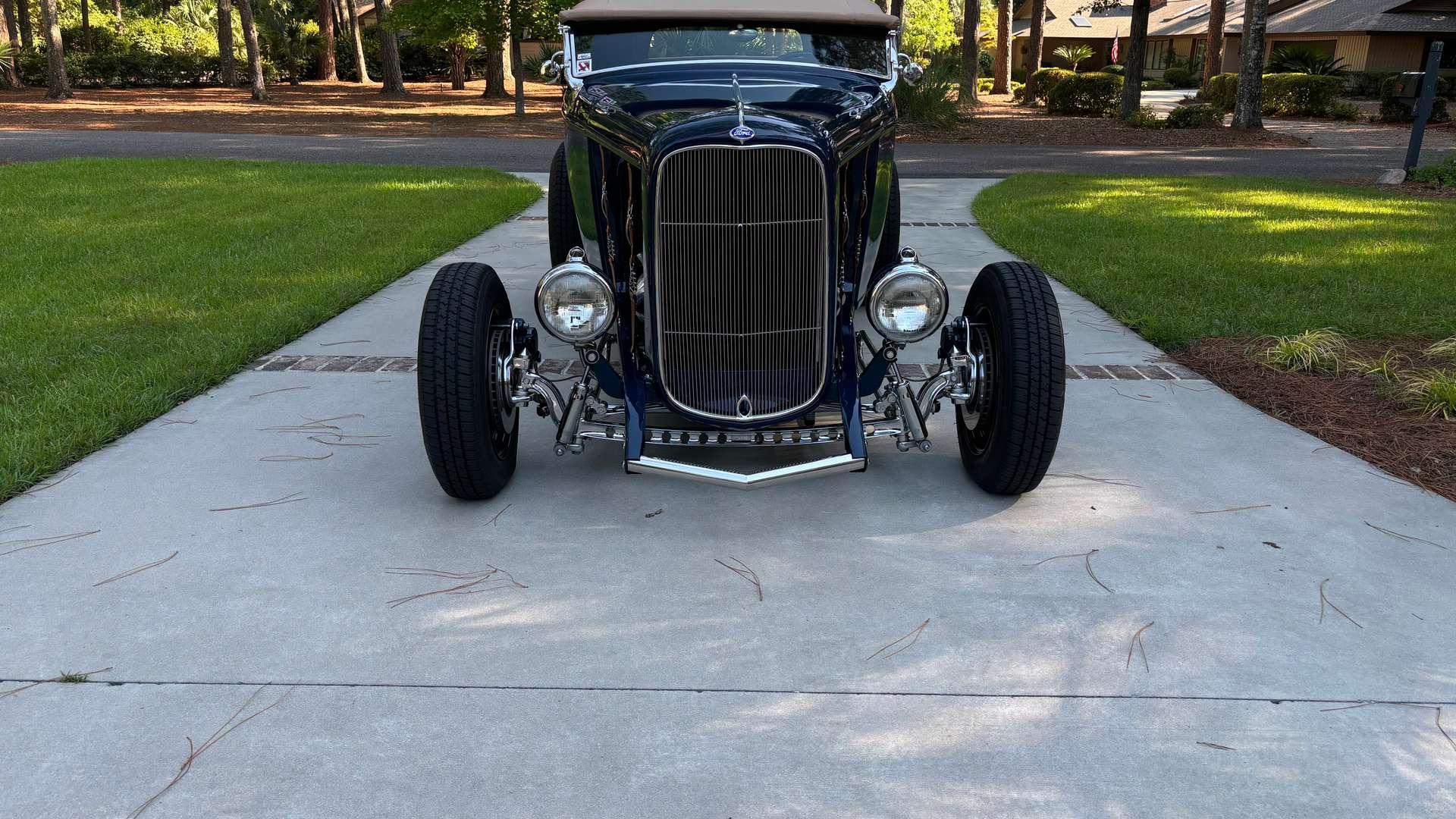 Opposing Cylinders