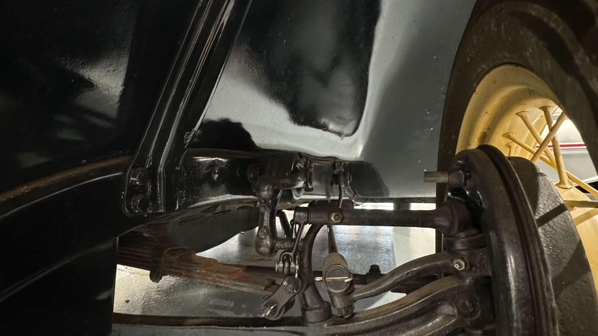 Opposing Cylinders