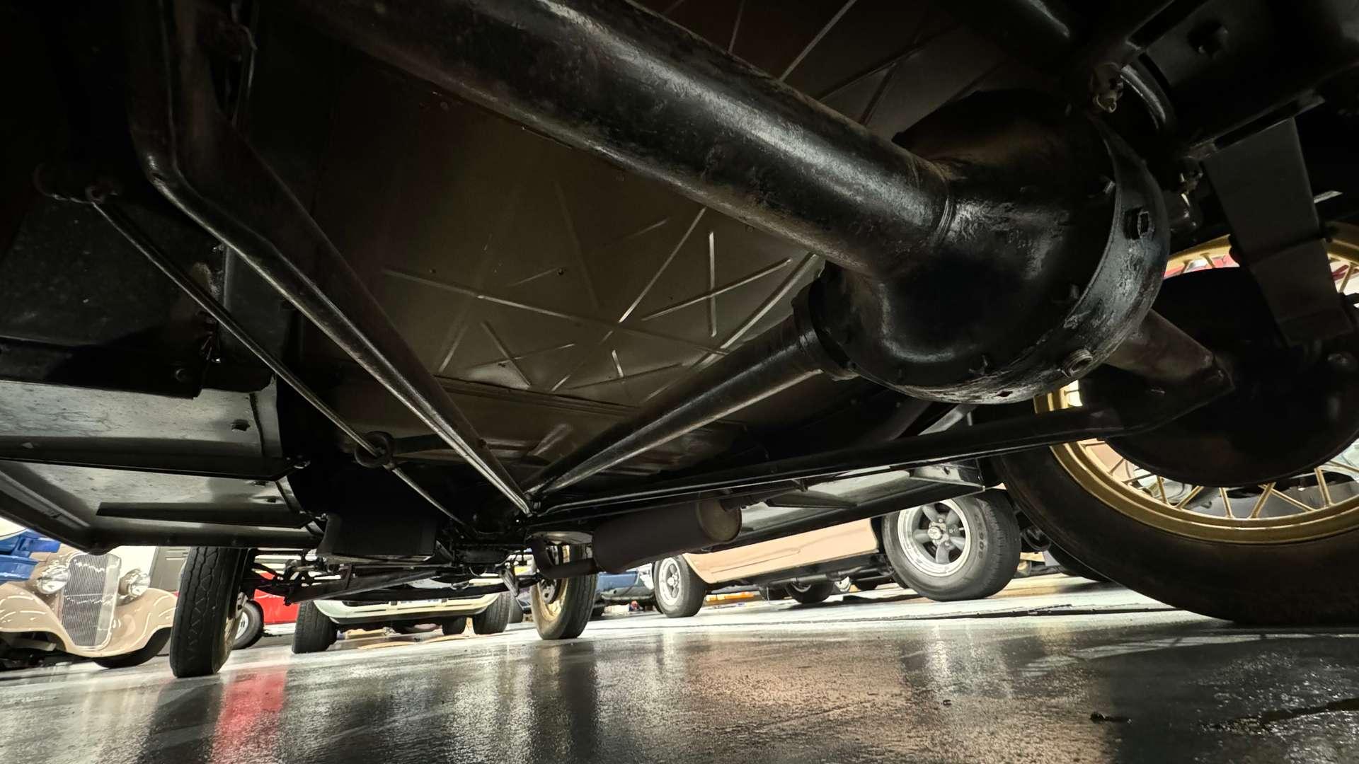 Opposing Cylinders